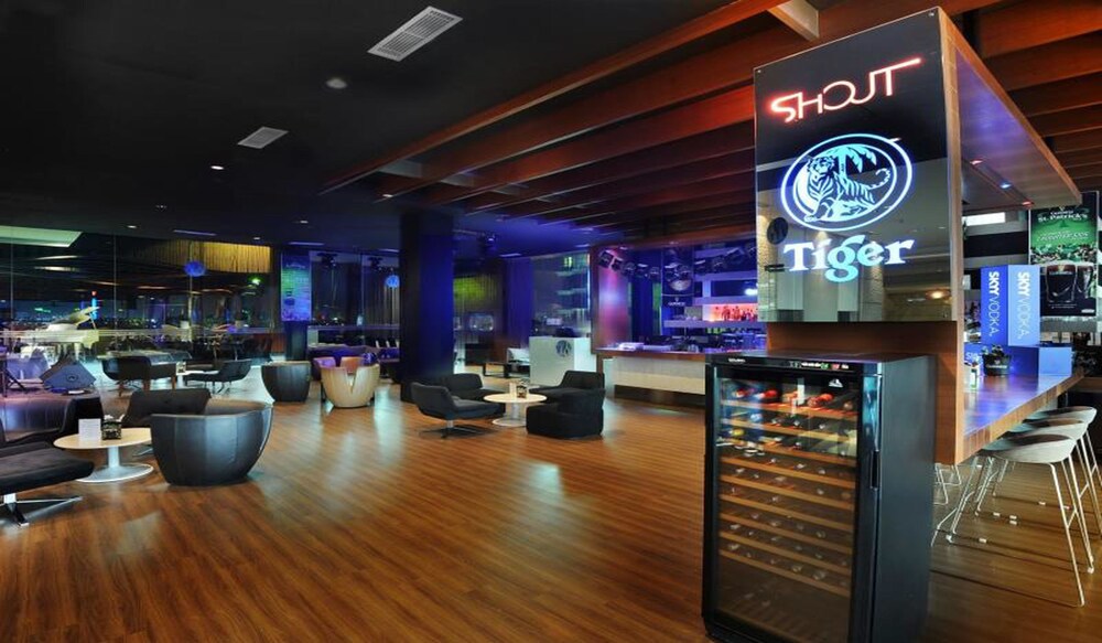 Hotel Bar