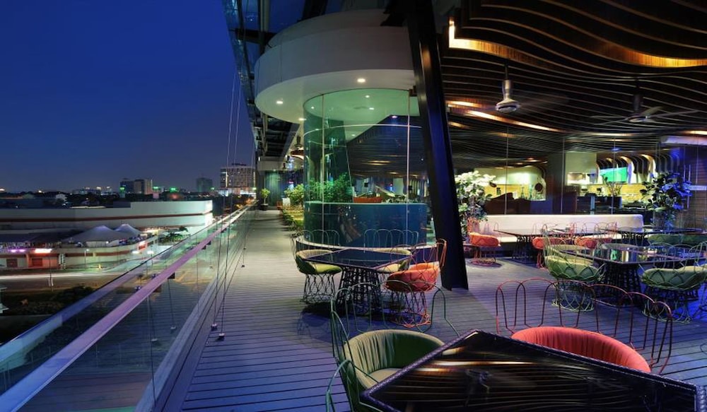 Hotel Bar
