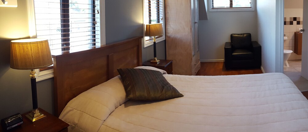 The Loft - Guestroom