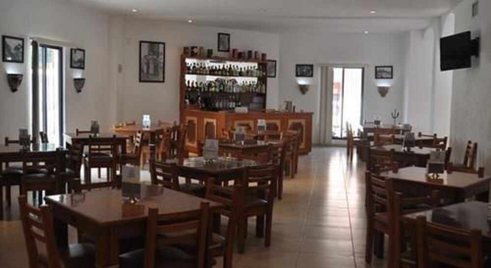 Hotel Bar