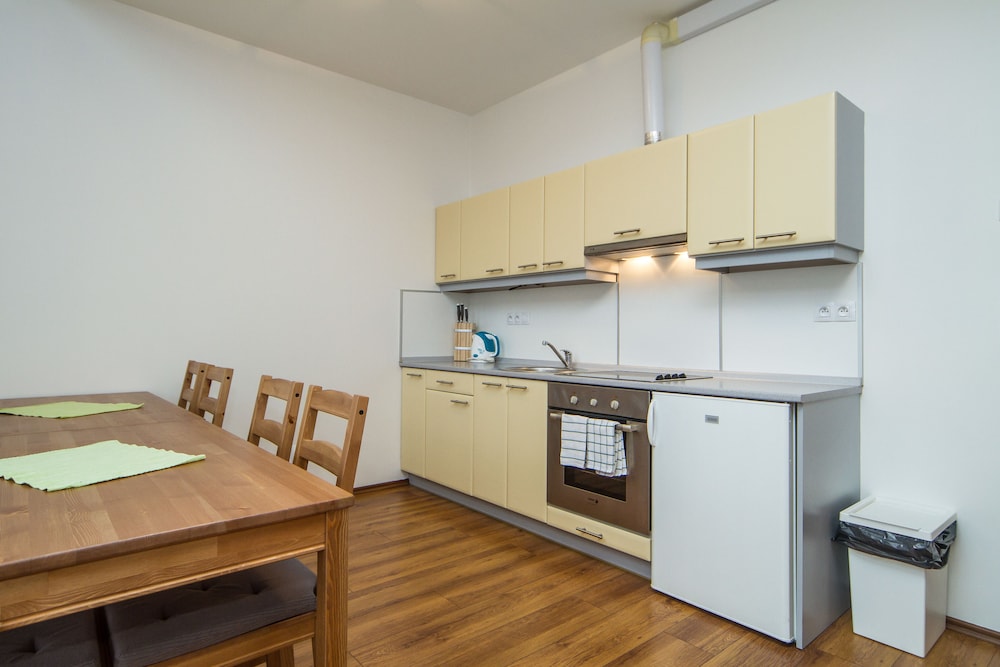 Superior Apartment, 4 Bedrooms, 2 Bathrooms - In-Room Kitchenette