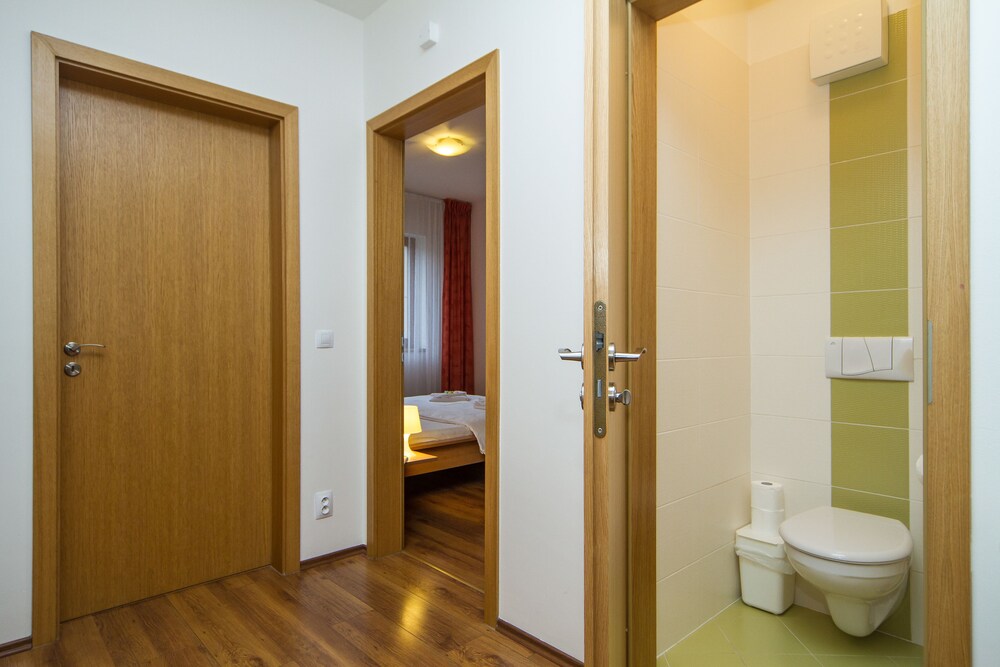 Family Apartment, 2 Bedrooms, Bathtub - In-Room Amenity