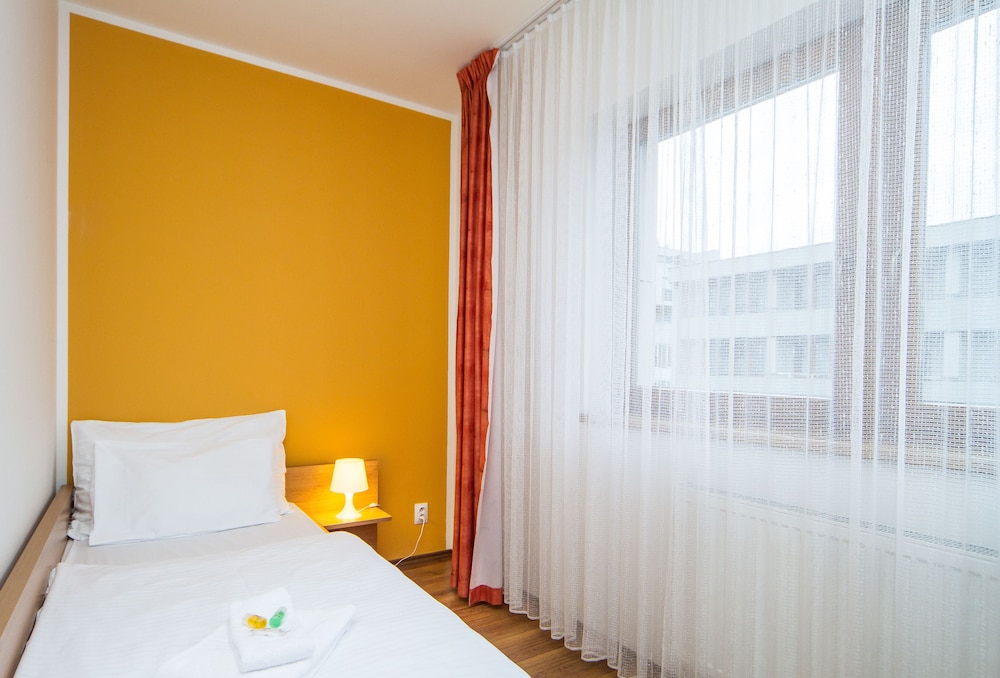 Family Apartment, 2 Bedrooms, Bathtub - Guestroom