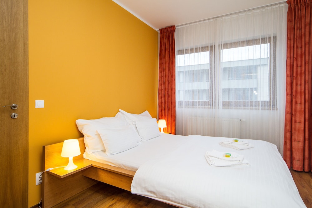Family Apartment, 2 Bedrooms, Bathtub - Guestroom