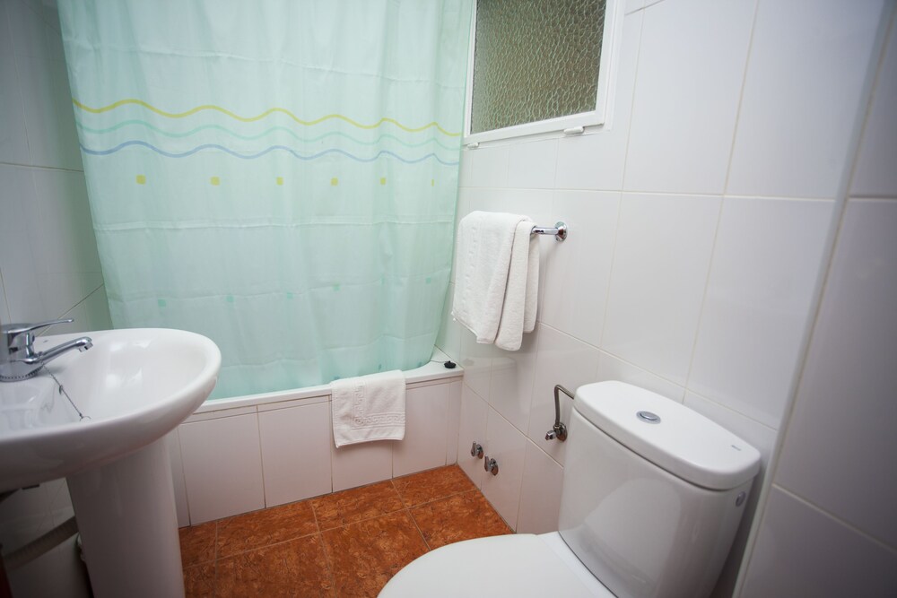Double Room - Bathroom