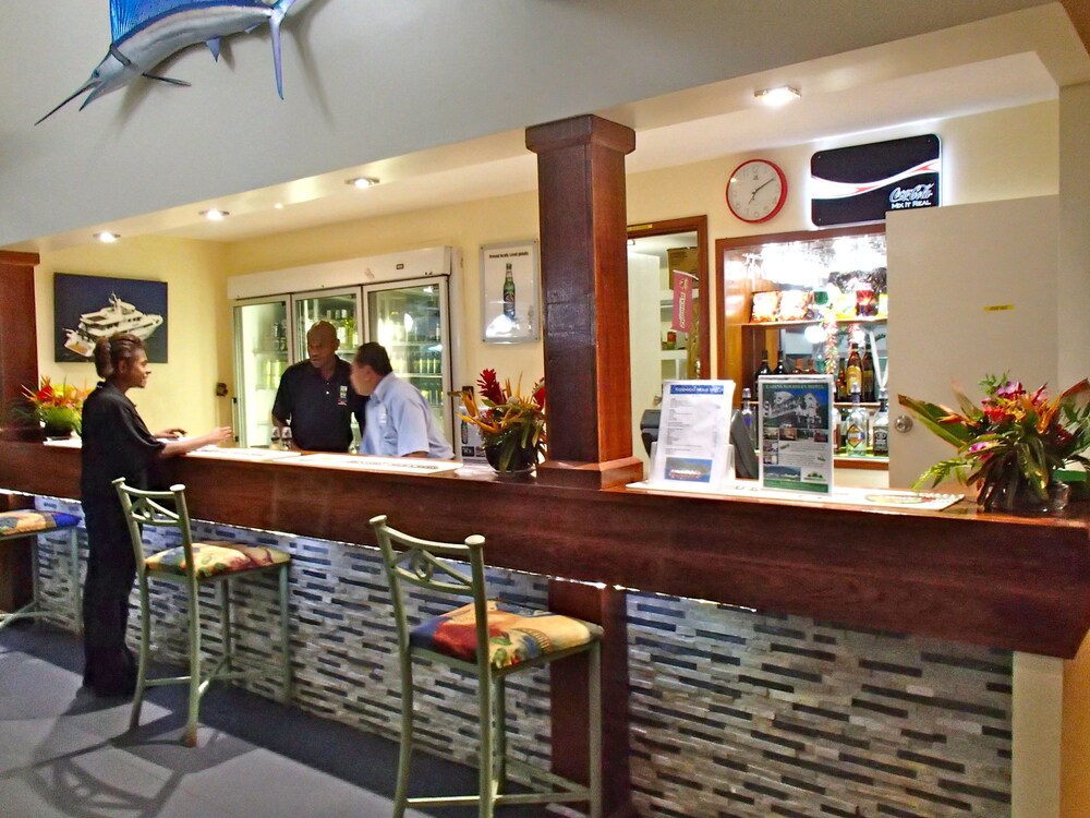 Hotel Bar