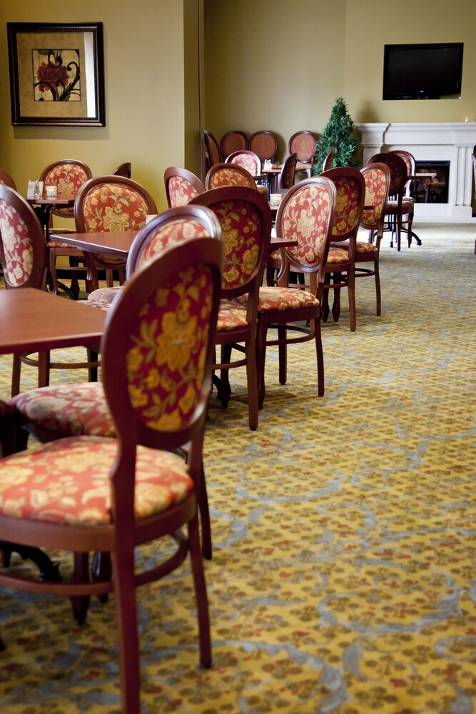 Hotel Lounge