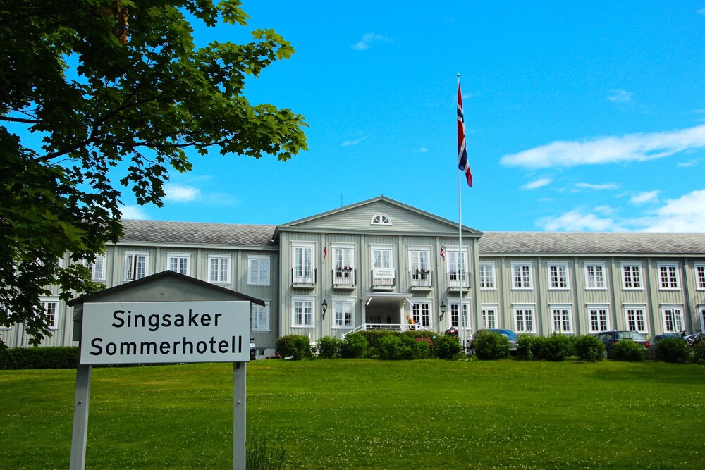 Hotellets front