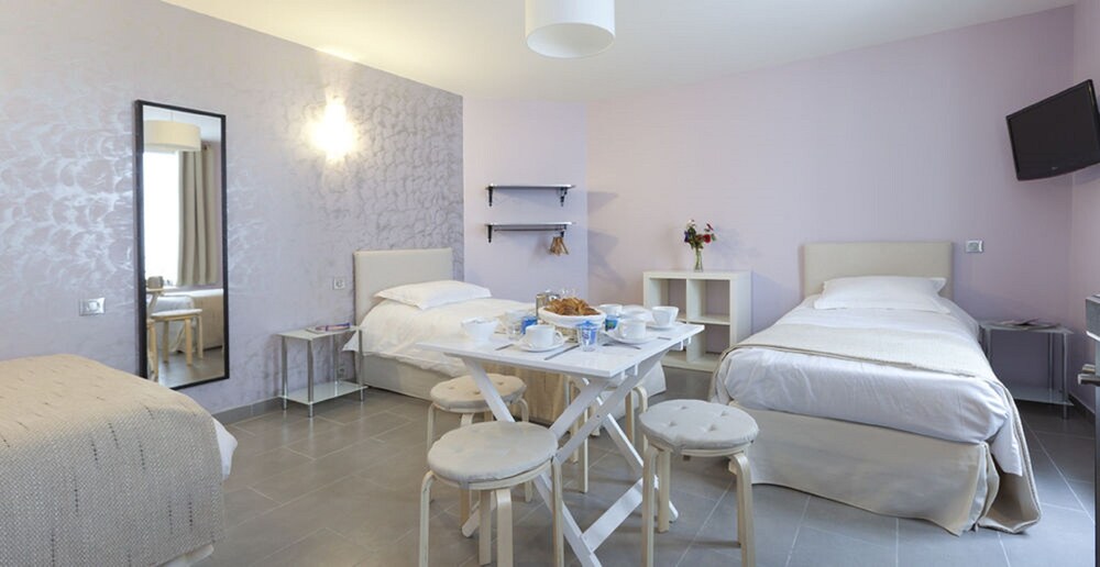 Guestroom