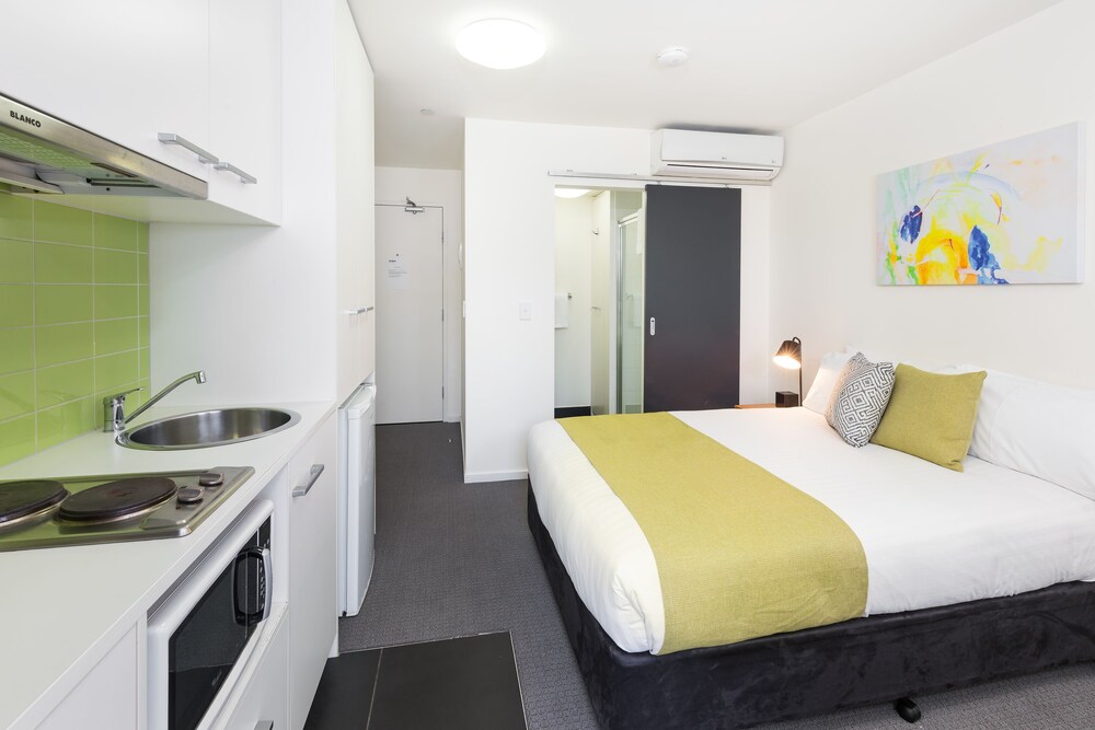 Studio Double Apartment - Guestroom