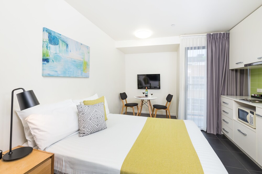 Studio Double Apartment - Guestroom