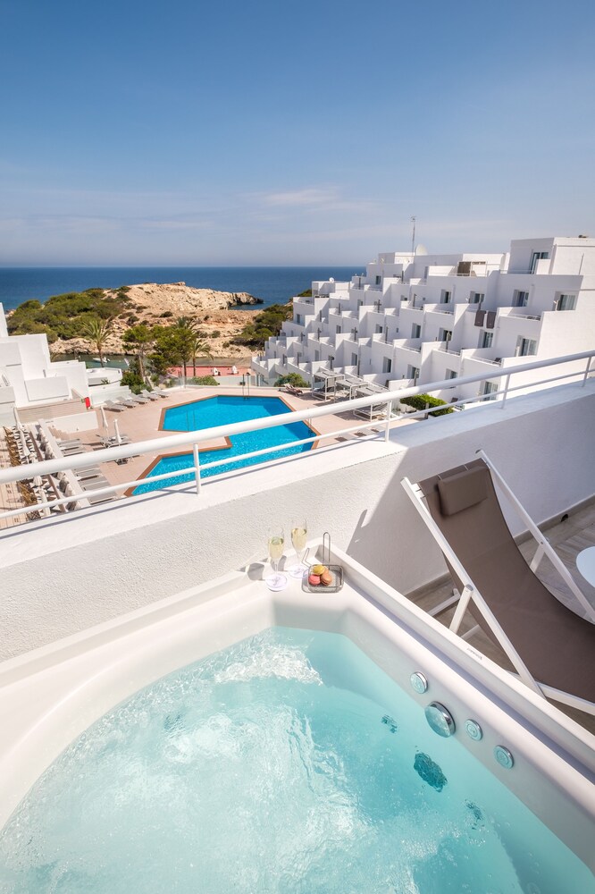 Jetted Tub