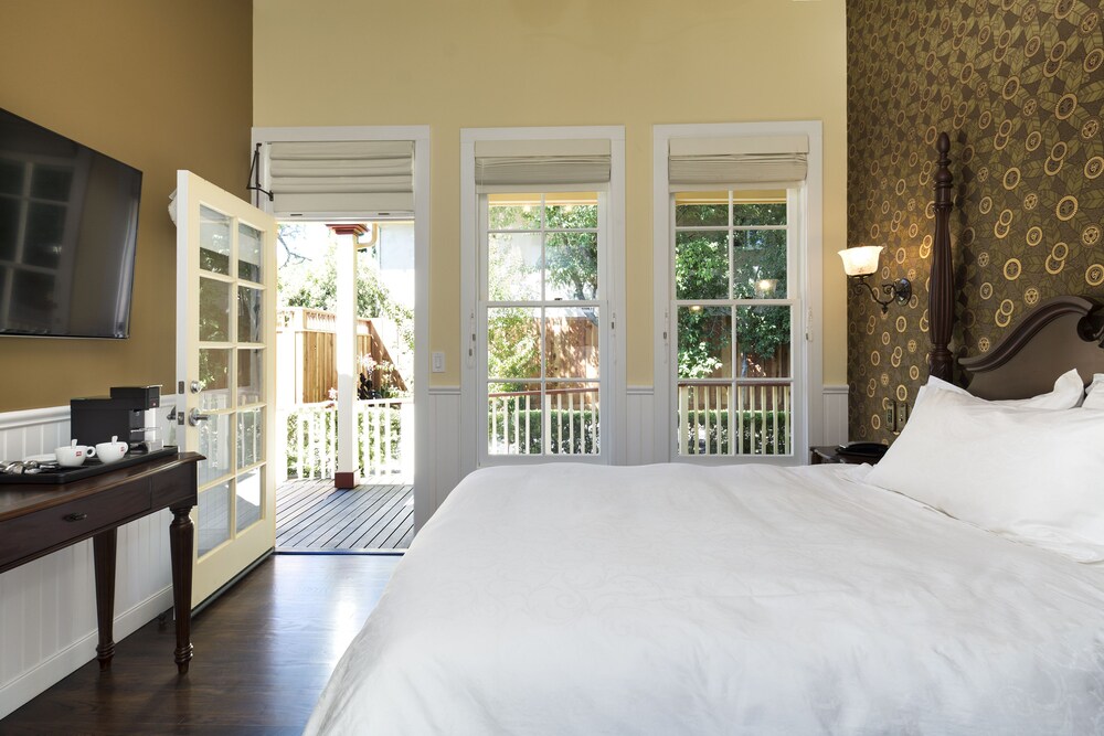 Guestroom View