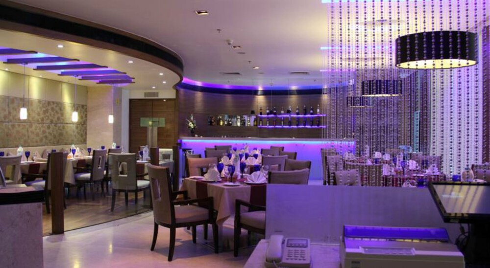 Hotel Bar