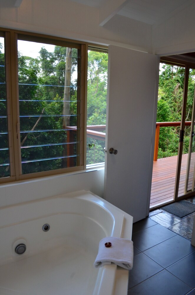 Jetted Tub