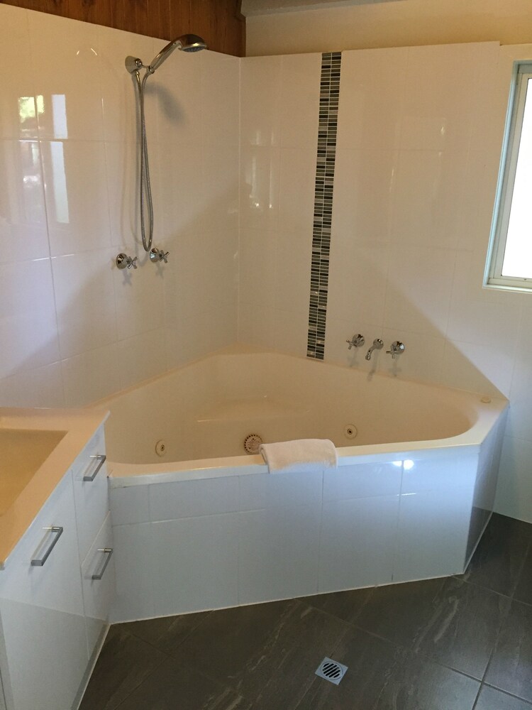 Jetted Tub