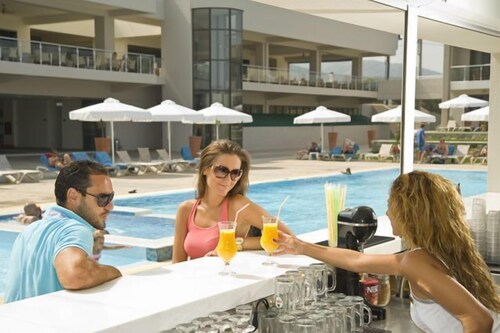Poolbar
