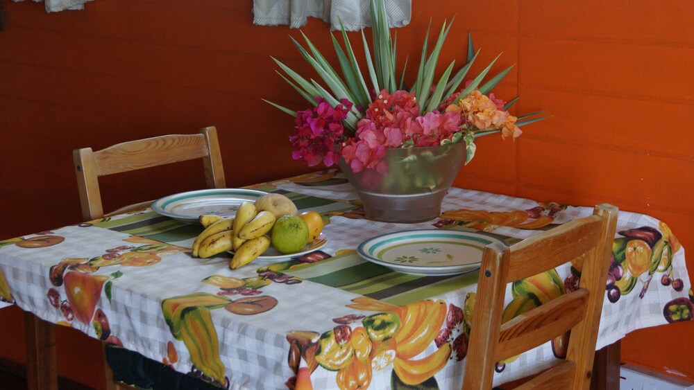 Standard Apartment, Beach View, Oceanfront - In-Room Dining