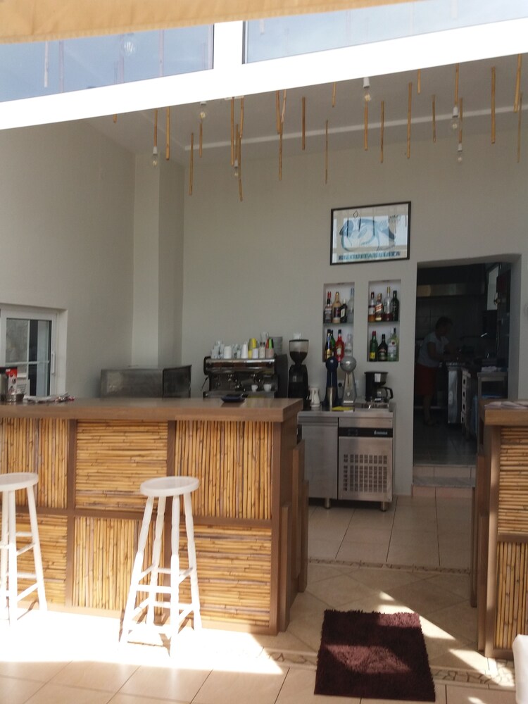 Hotel Bar