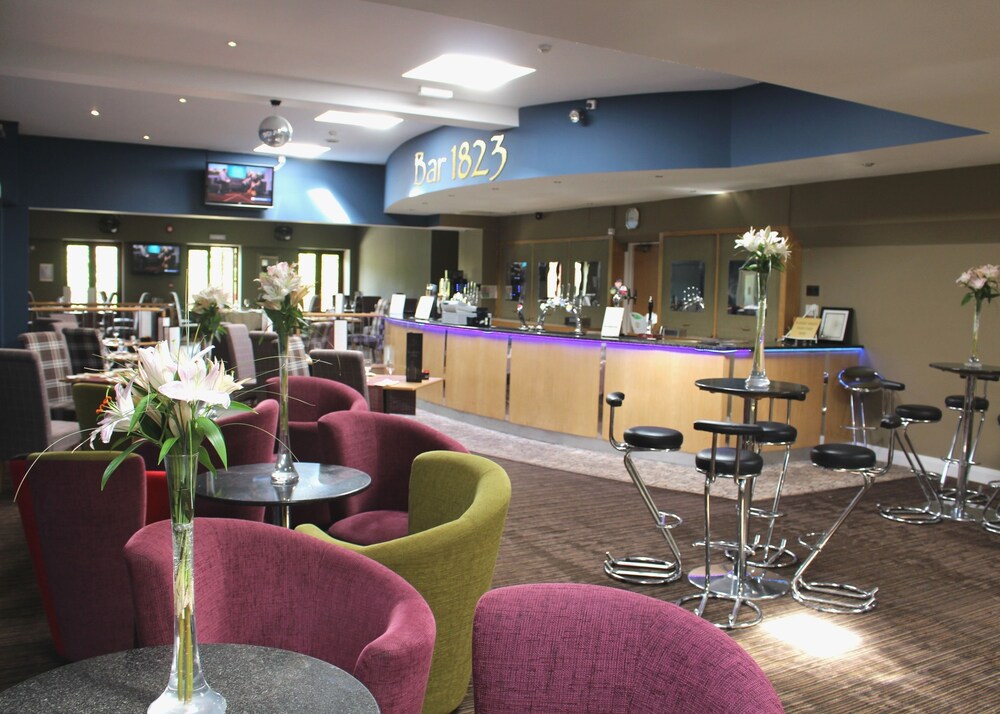Hotel Bar