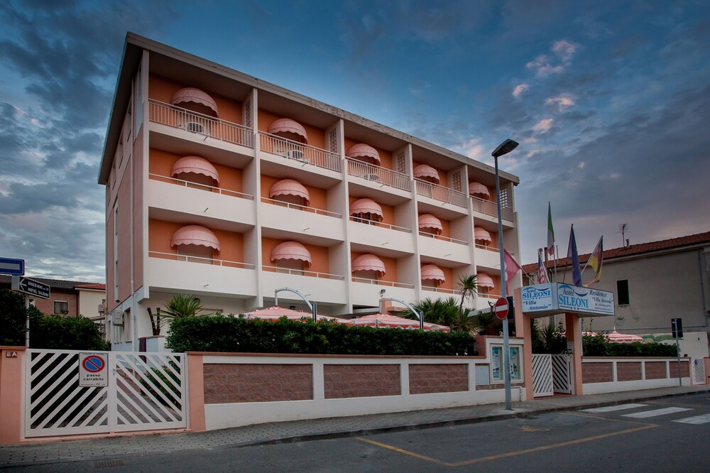 Facciata hotel