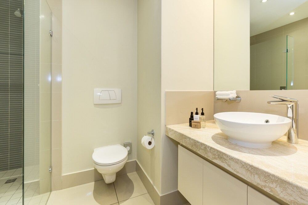 Luxury Apartment, 2 Bedrooms - Bathroom