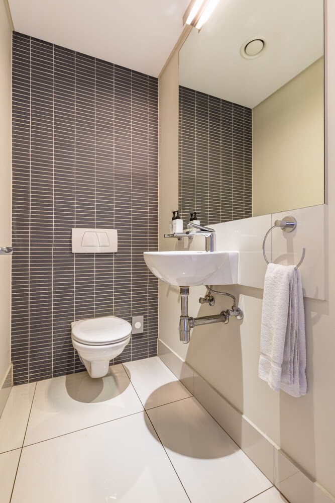 Superior Apartment, 2 Bedrooms - Bathroom