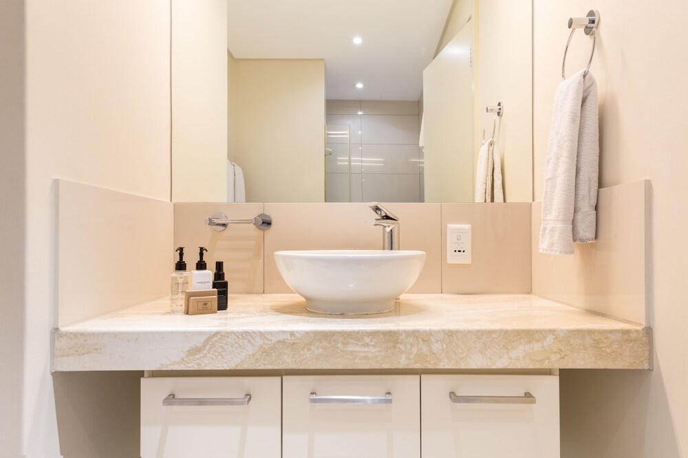 Superior Apartment, 2 Bedrooms - Bathroom