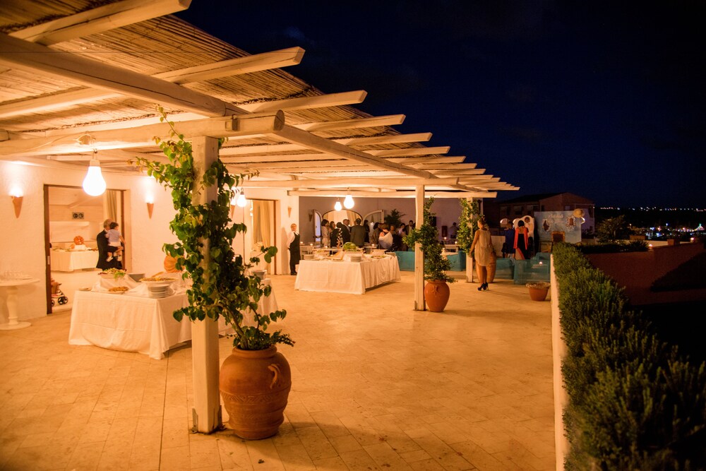 Outdoor Banquet Area