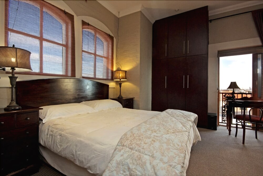 Standard Apartment, 1 Double Bed, Tower - Guestroom