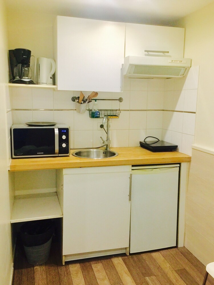 Standard Studio, Kitchen - In-Room Kitchenette