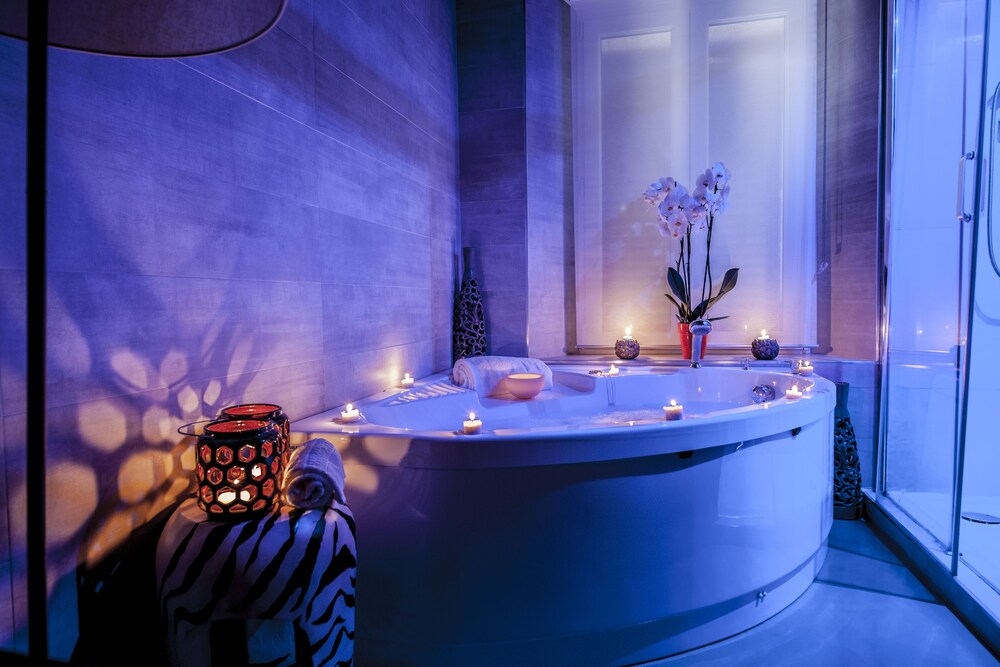 Jetted Tub