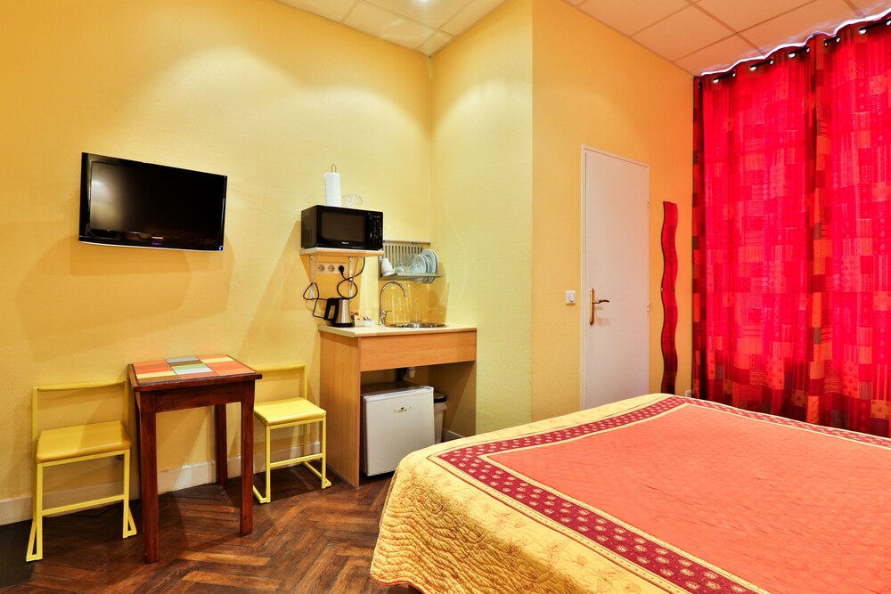 Guestroom