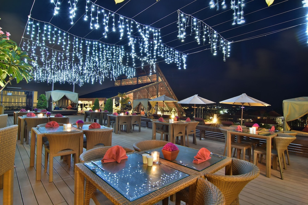 Food Court