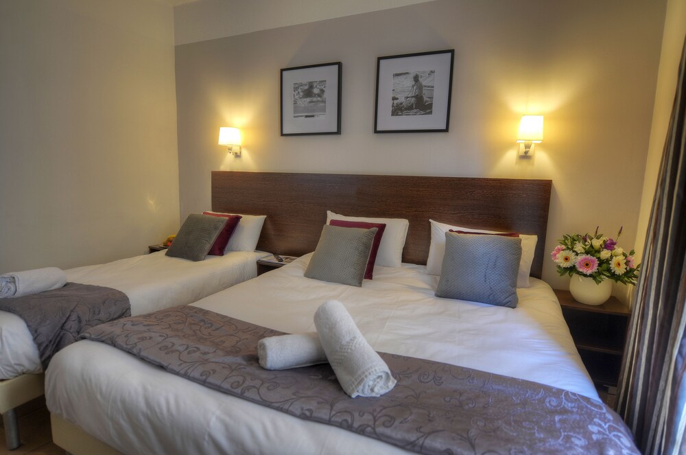 Guestroom
