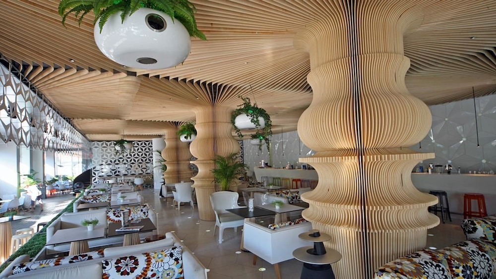 Hotel Lounge