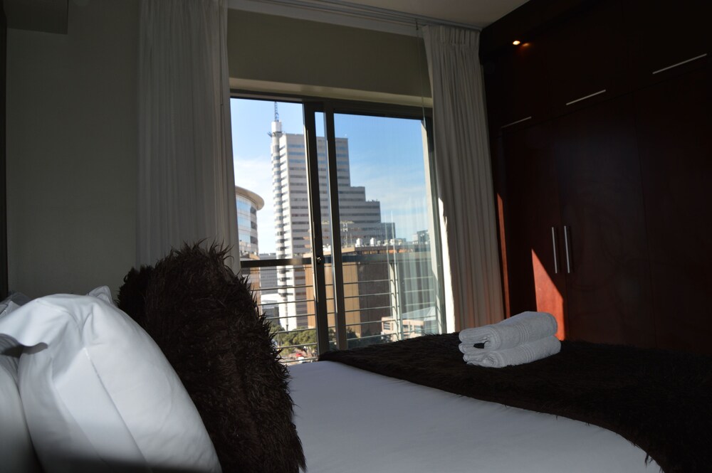 Apartment, 3 Bedrooms - Guestroom