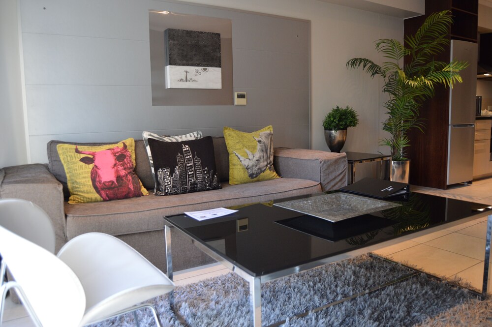 Apartment, 1 Bedroom - Living Room