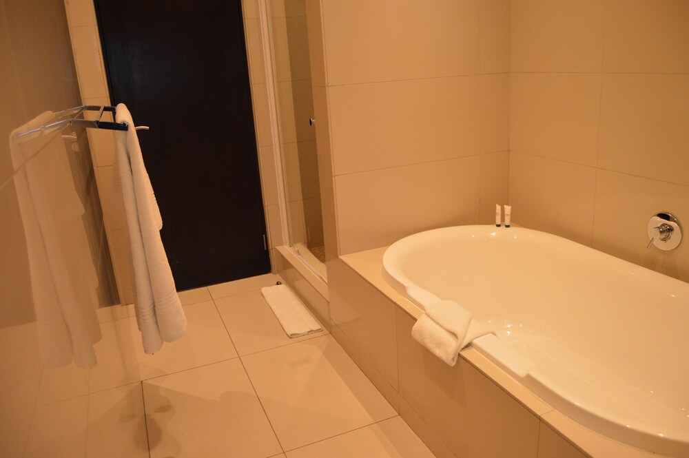 0b - Bathroom
