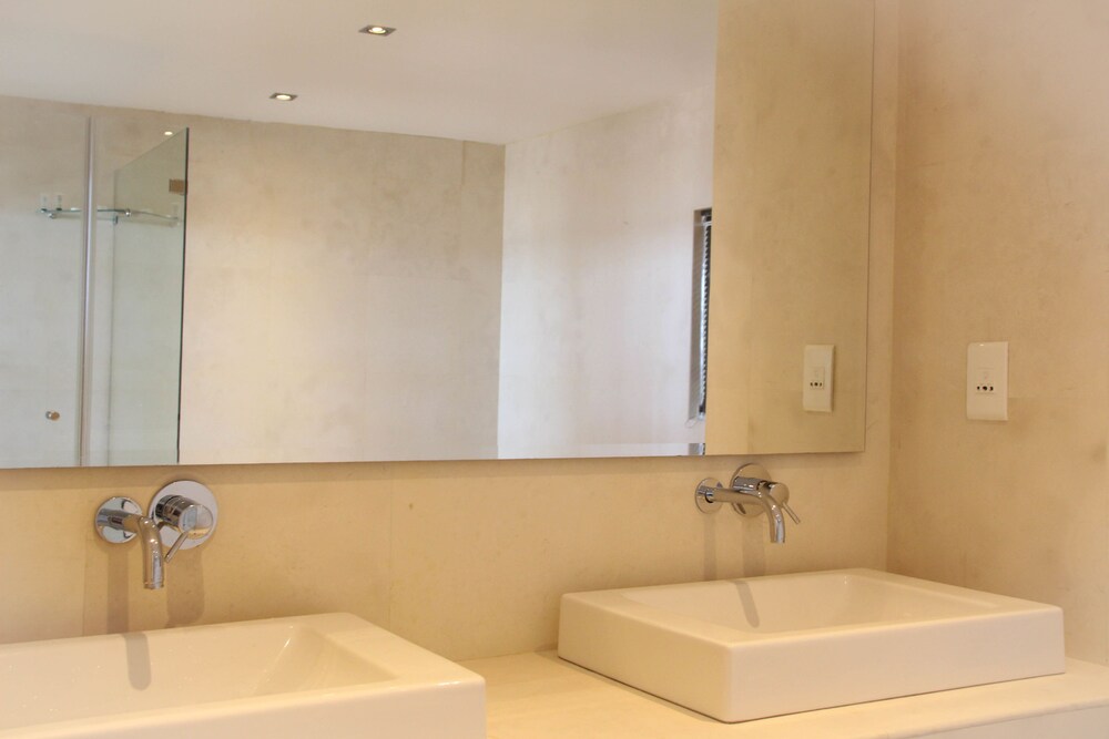 Superior Penthouse, 3 Bedrooms - Bathroom