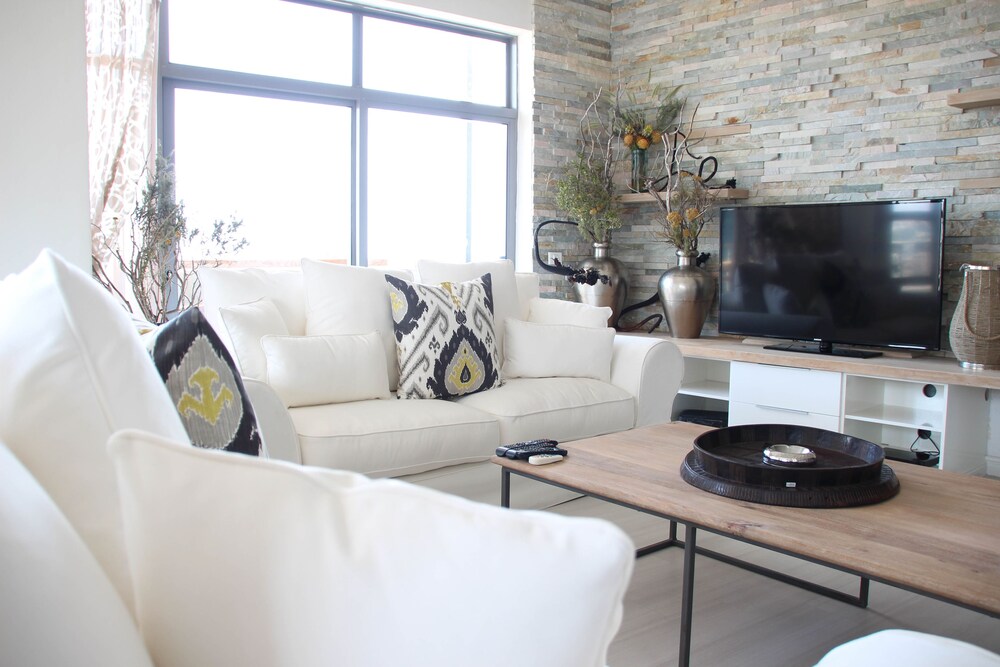 Superior Penthouse, 3 Bedrooms - Living Room
