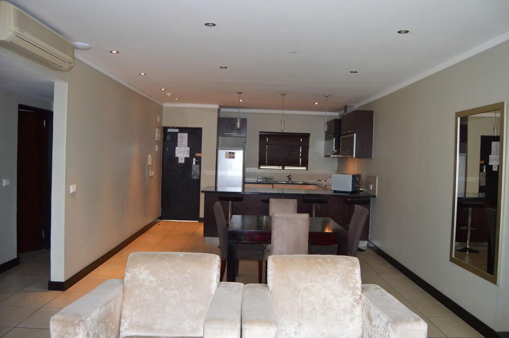 Standard Apartment, 2 Bedrooms - Living Area