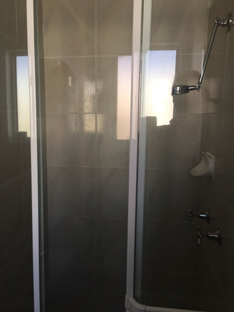 One Bedroom Apartment - Bathroom Shower