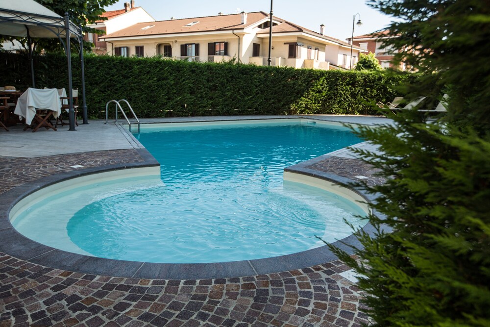 Piscina all'aperto