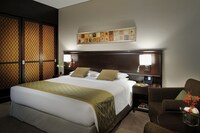 Deluxe Room, 1 King Bed