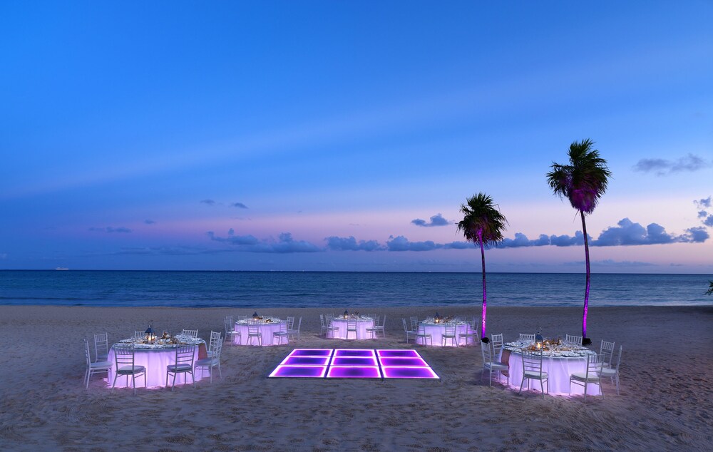 Outdoor Banquet Area