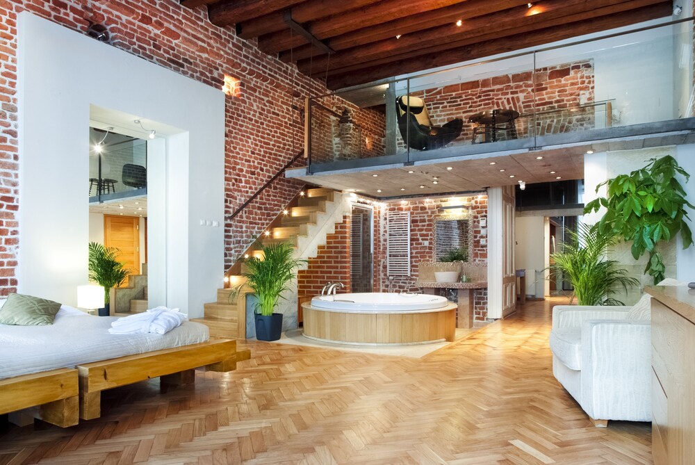 Luxury Suite, 1 Bedroom, Bathtub - Guestroom