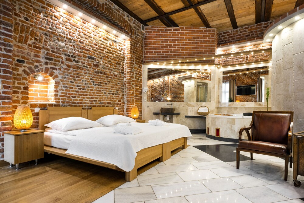Executive Suite, 1 King Bed - Guestroom