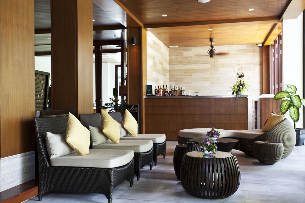 Hotel Lounge