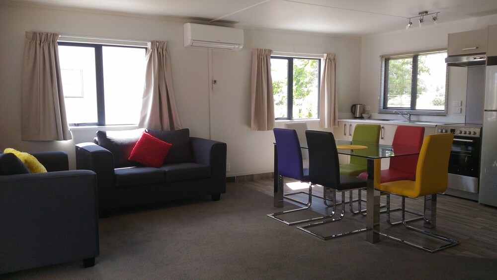 Family Unit 19 - Guestroom